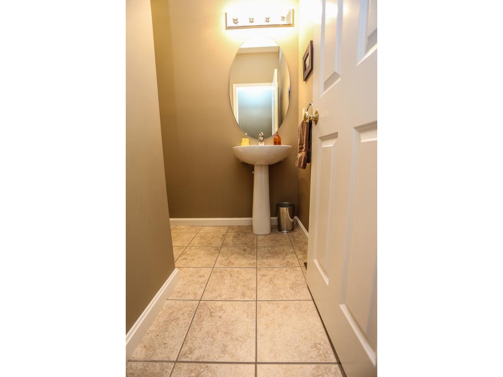 83 Hackett Hill Road, Unit 11 Manchester, NH 03102 - Photo 13 of 28