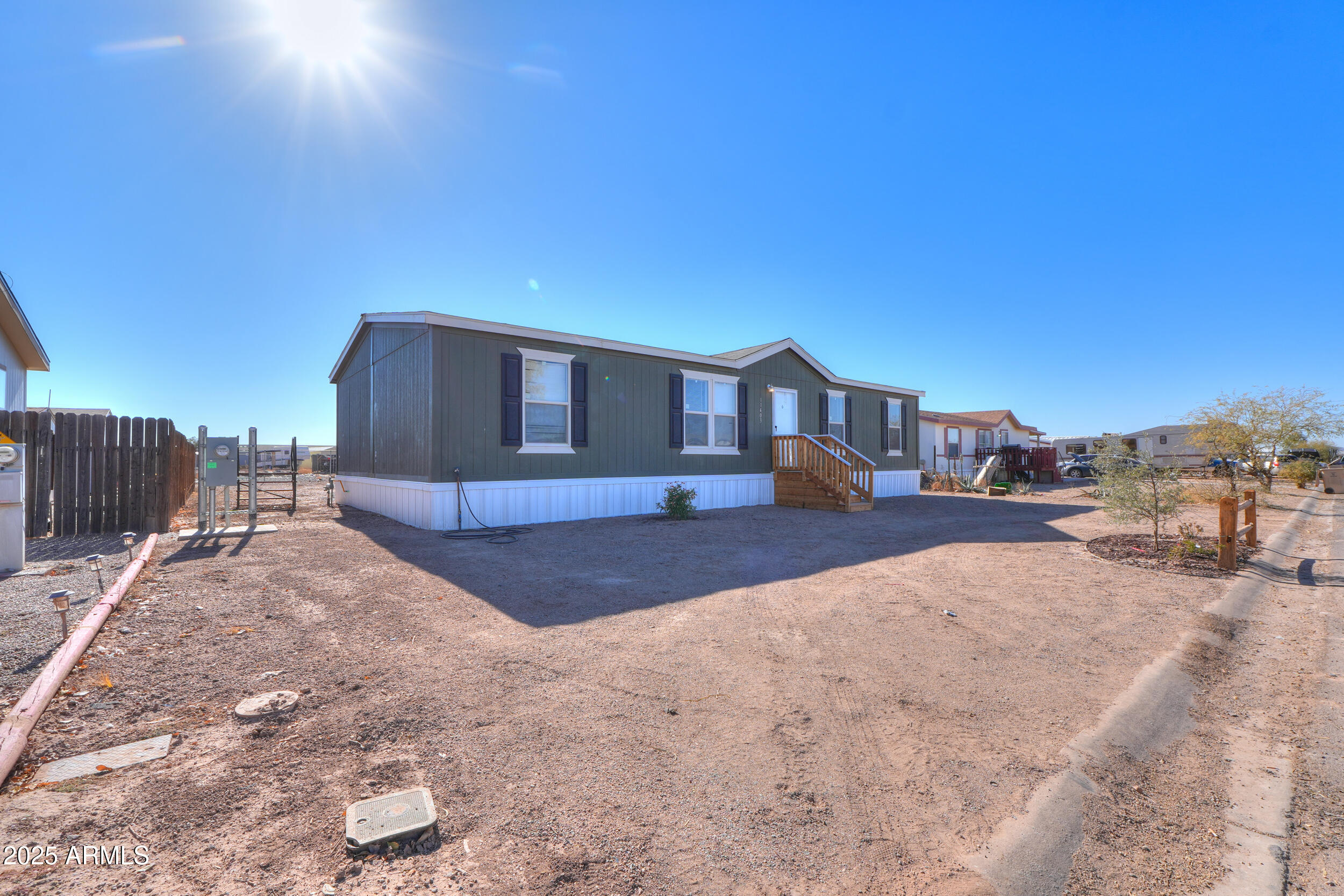 11403 West Custer Road Arizona City, AZ 85123 - Photo 3 of 27 03