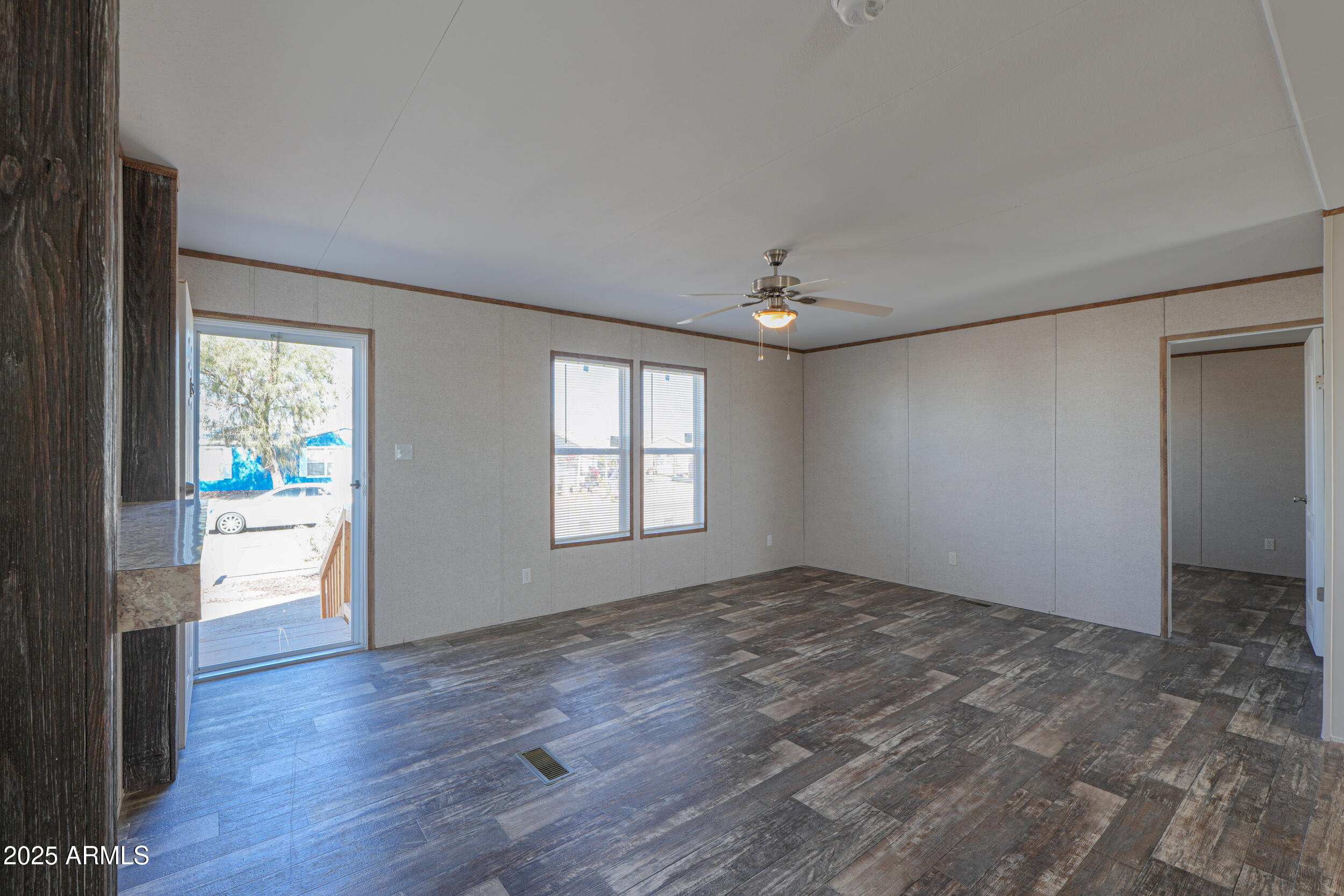 11403 West Custer Road Arizona City, AZ 85123 - Photo 5 of 27 05