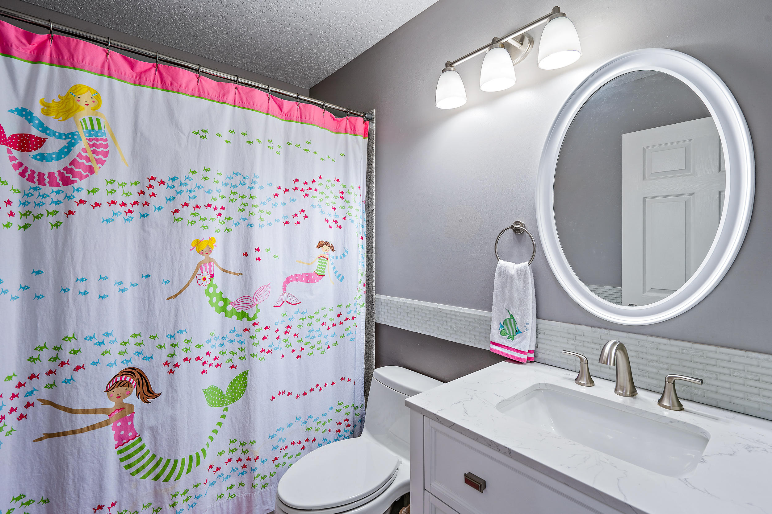 4235 Delmora Court Riviera Beach, FL 33418 - Photo 14 of 30 Bath