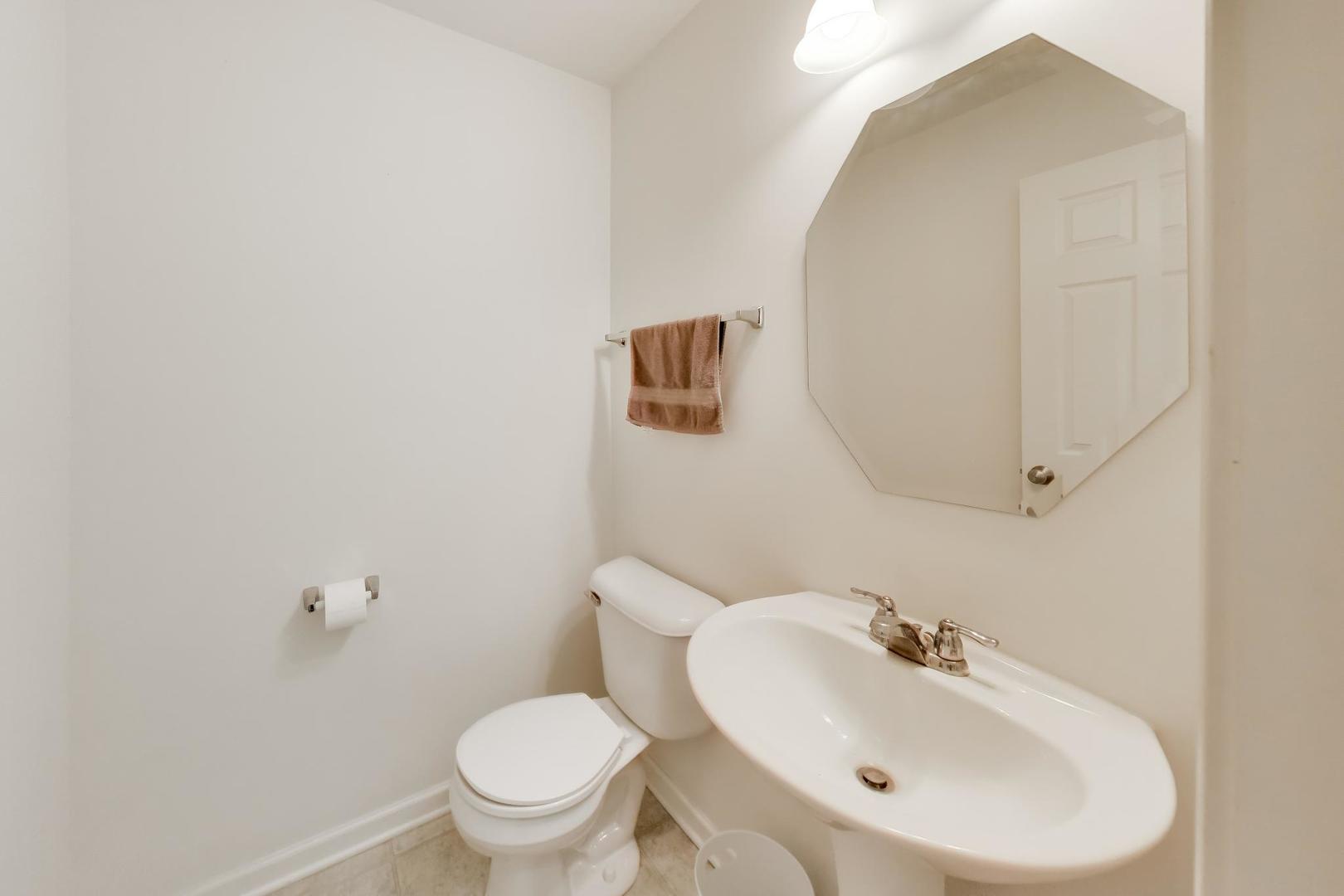 3900 Pratt Street, Unit 4 Plano, IL 60545 - Photo 11 of 27