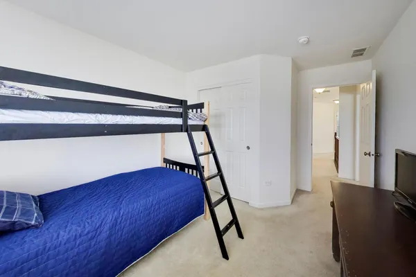 $265,000 | 3900 Pratt Street, Unit 4, Plano, IL 60545