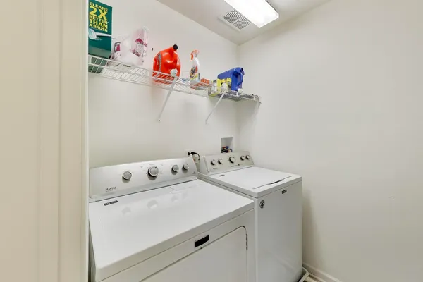 $265,000 | 3900 Pratt Street, Unit 4, Plano, IL 60545