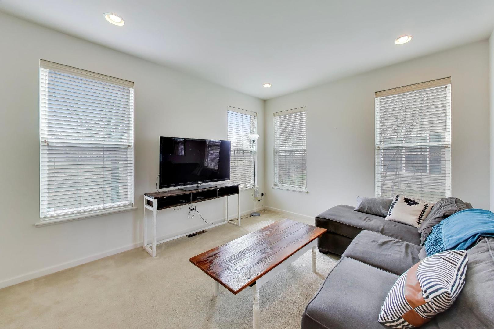 3900 Pratt Street, Unit 4 Plano, IL 60545 - Photo 9 of 27