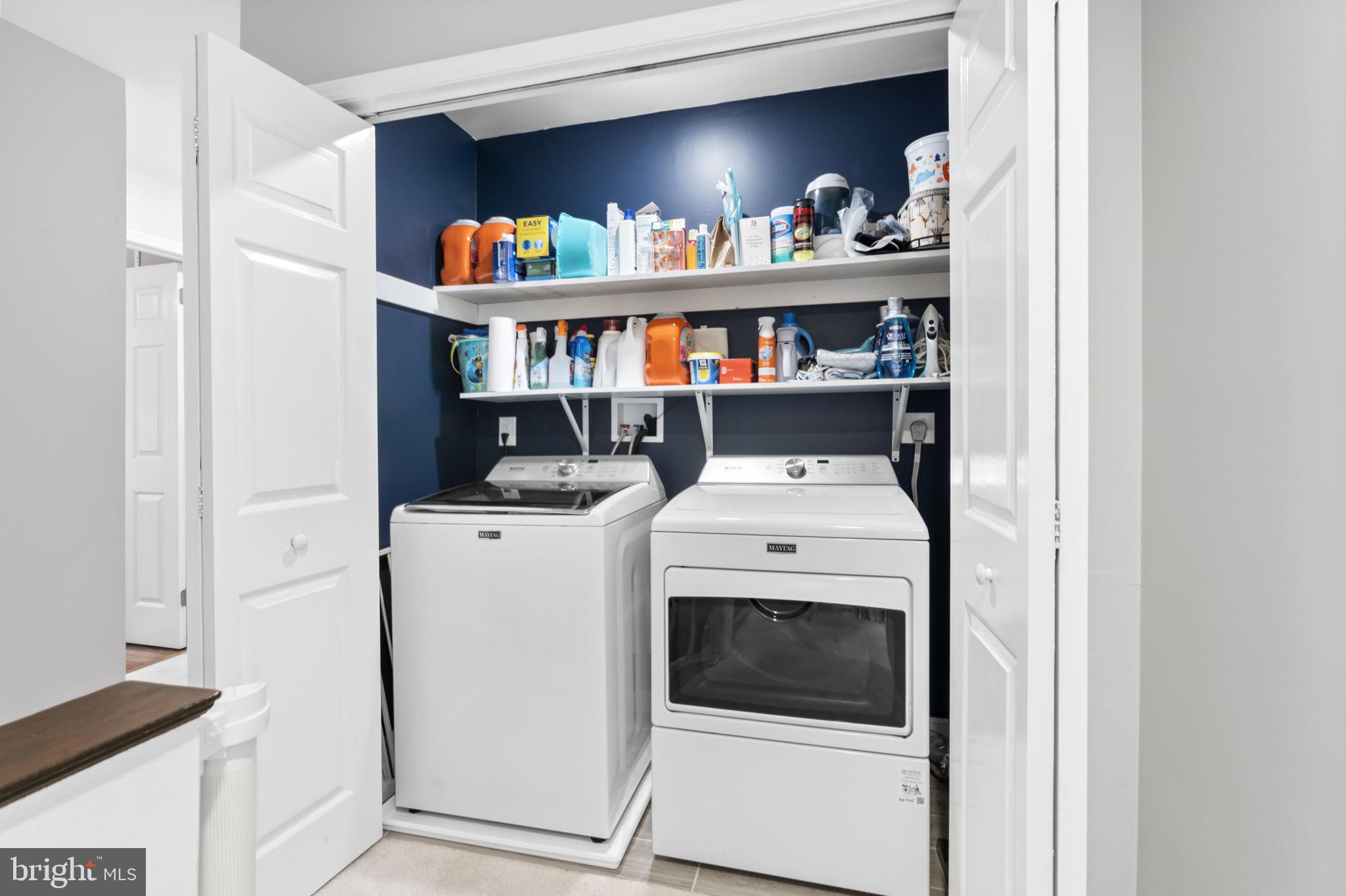 19 Chateau Circle, Unit 29 Chesterbrook, PA 19087 - Photo 33 of 40 a utility room with dryer and washer