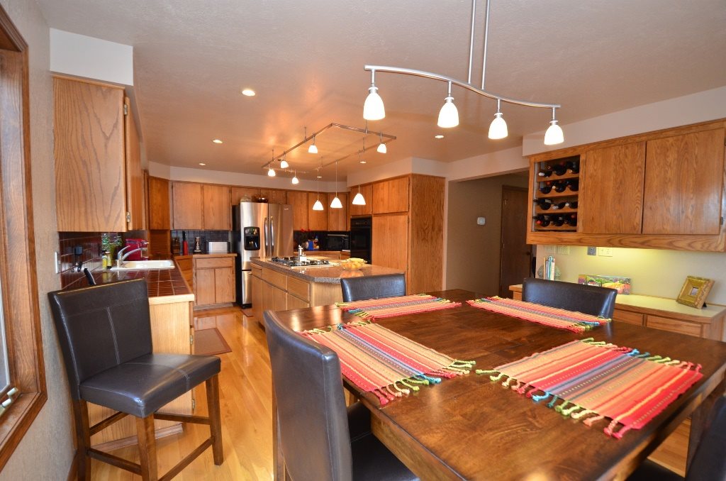 9403 East Holman Road Spokane, WA 99206 - Photo 9 of 20 Gallery Image 9