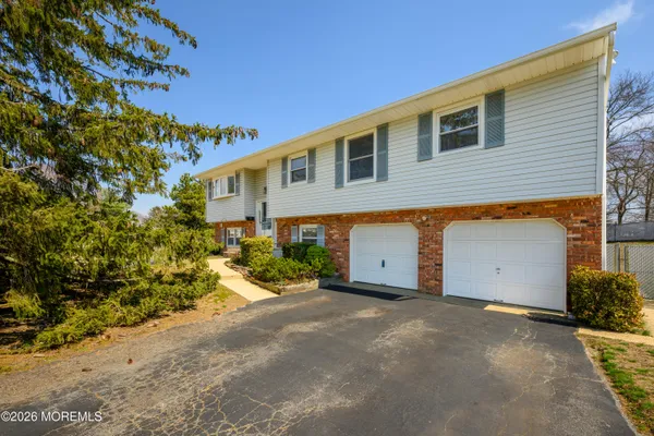 $649,900 | 43 Westbrook Road, Howell, NJ 07731