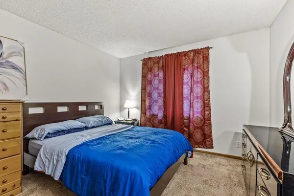 $169,900 | 971 Heritage Court East, Unit 204, Vadnais Heights, MN 55127