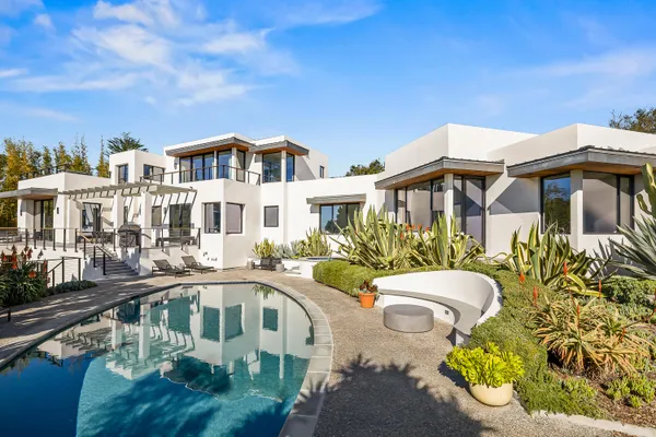 $999,000 | 1131 Las Alturas Road, Unit B, Santa Barbara, CA 93103