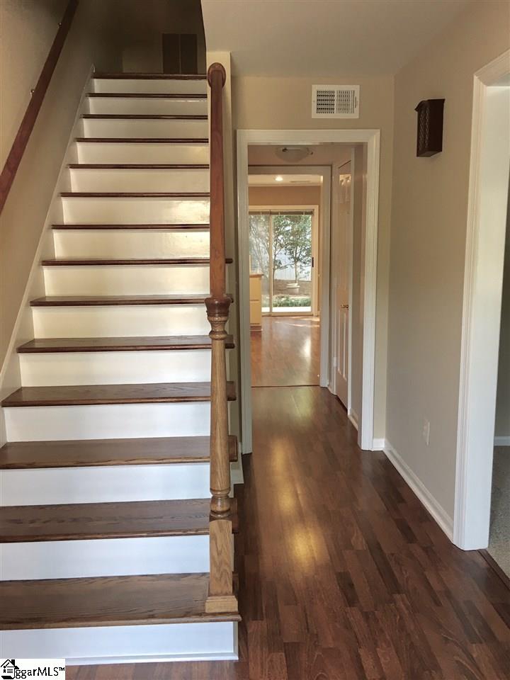 803 Edwards Road, Unit 15 Greenville, SC 29615 - Photo 4 of 32 Gallery Image 4