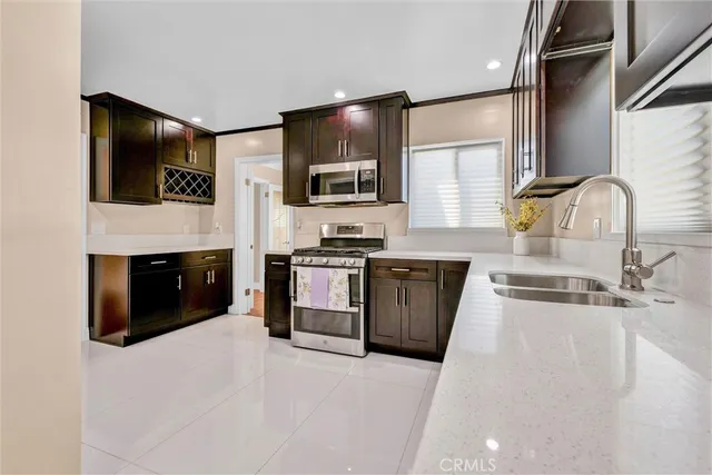 $1,195,000 | 423 South Poinsettia Avenue, Compton, CA 90221