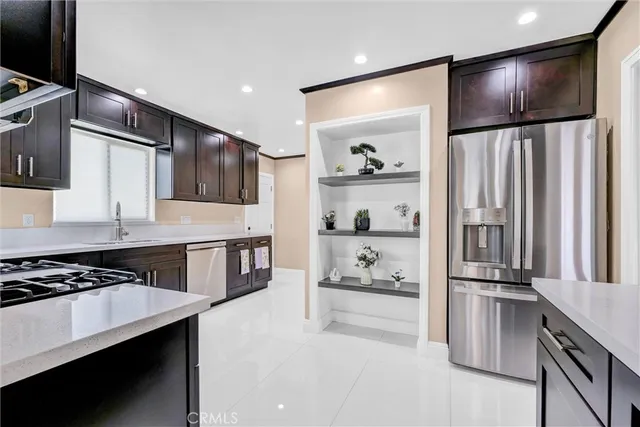 $1,195,000 | 423 South Poinsettia Avenue, Compton, CA 90221