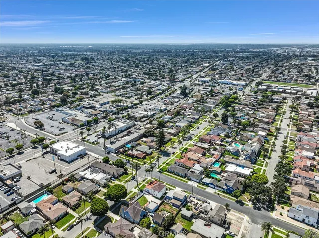 $1,195,000 | 423 South Poinsettia Avenue, Compton, CA 90221