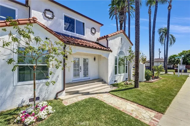$1,195,000 | 423 South Poinsettia Avenue, Compton, CA 90221