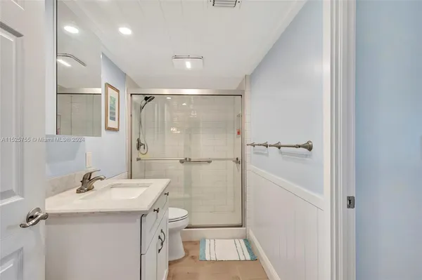 $5,000 | 353 Highway 1, Unit D409, Jupiter, FL 33477