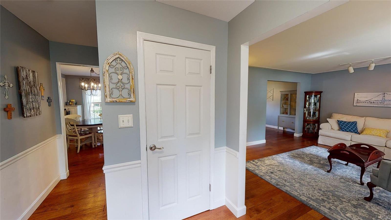 655 Crowsnest Drive Ballwin, MO 63021 - Photo 8 of 77 Gallery Image 8