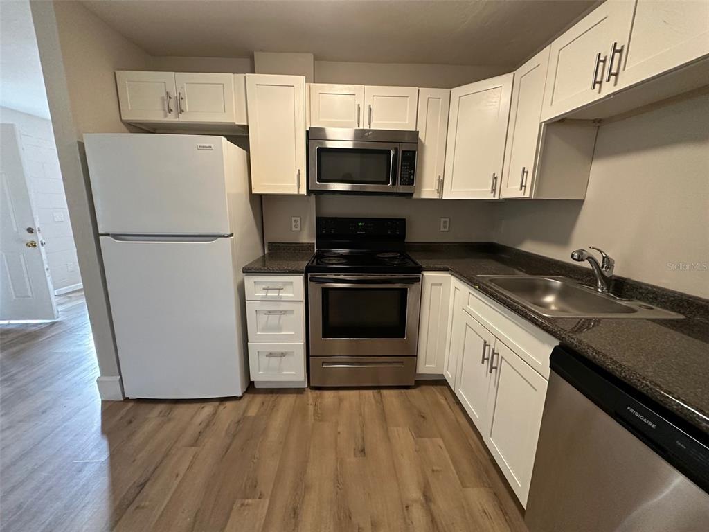 657 Northeast Waldo Road Gainesville, FL 32641 - Photo 14 of 20