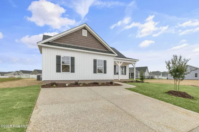 $259,900 | 3804 Lightwater Lane, Elm City, NC 27822