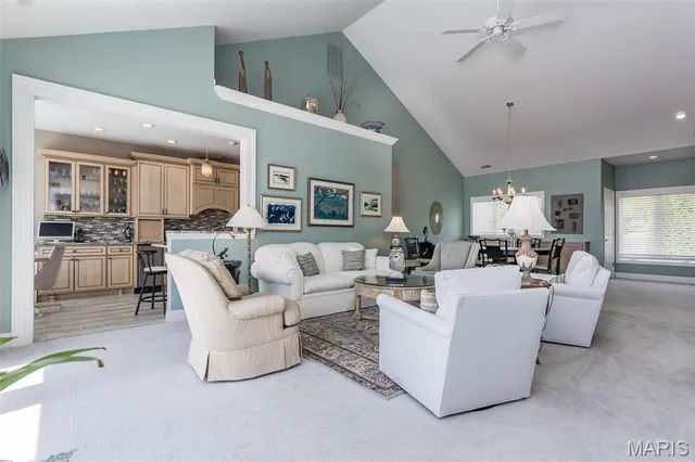 $490,000 | 805 Wind Rivers Drive, Unit B, Grafton, IL 62037