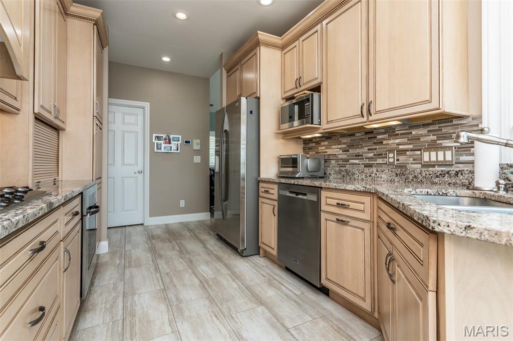 805 Wind Rivers Drive, Unit B Grafton, IL 62037 - Photo 19 of 59