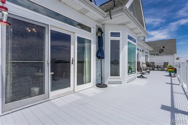 $490,000 | 805 Wind Rivers Drive, Unit B, Grafton, IL 62037