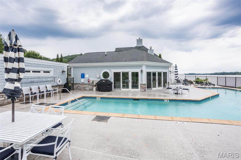 805 Wind Rivers Drive, Unit B Grafton, IL 62037 - Photo 37 of 59