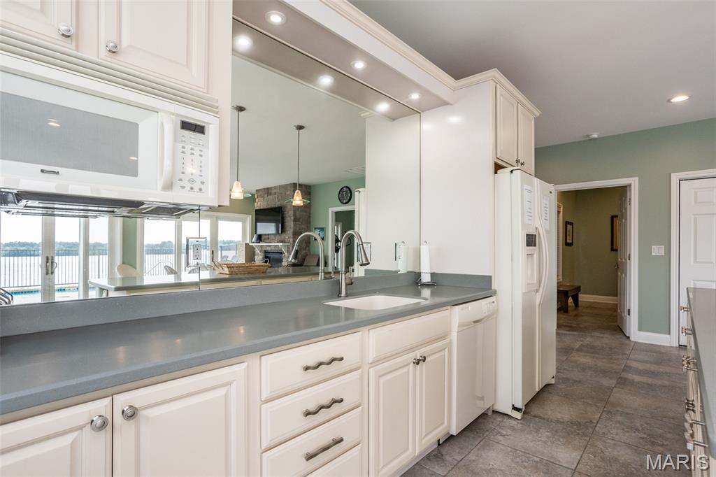 805 Wind Rivers Drive, Unit B Grafton, IL 62037 - Photo 47 of 59