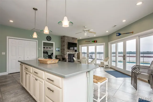 $490,000 | 805 Wind Rivers Drive, Unit B, Grafton, IL 62037