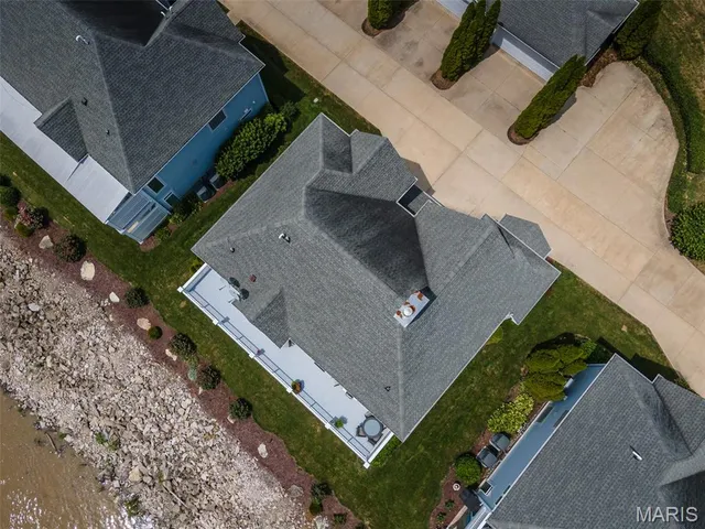 $490,000 | 805 Wind Rivers Drive, Unit B, Grafton, IL 62037