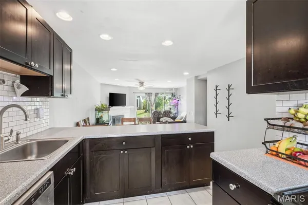 $220,000 | 14 Lantern Lane, Lake St. Louis, MO 63367