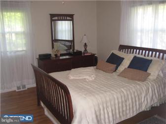 516 Salsbury Road Cherry Hill, NJ 08034 - Photo 8 of 12 Bedroom - Main
