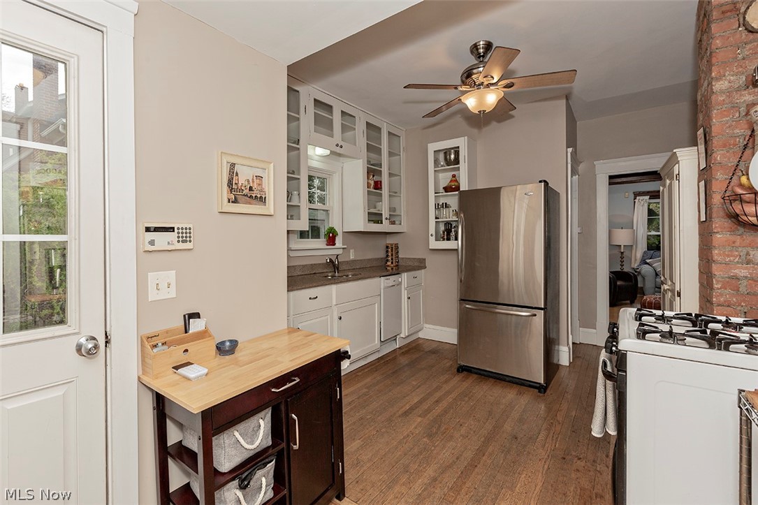 3094 East Overlook Road Cleveland, OH 44118 - Photo 19 of 35 Gallery Image 19