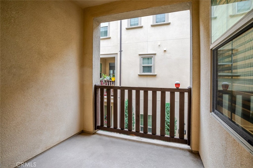 863 Iris Way, Unit B Azusa, CA 91702 - Photo 28 of 29 a view of a balcony