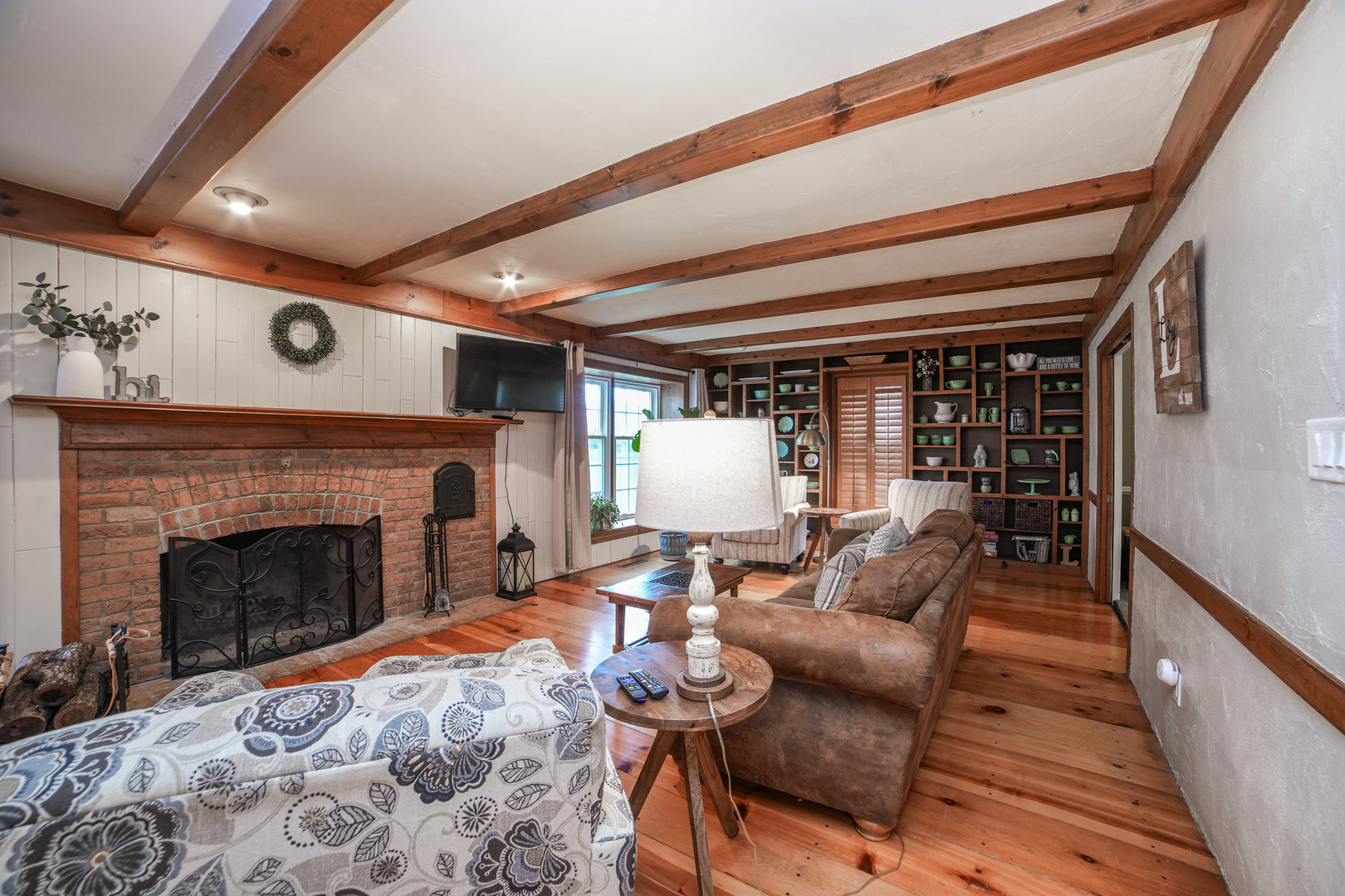 720 Periwinkle Turn Bourbonnais, IL 60914 - Photo 11 of 42 a living room with furniture and a fireplace