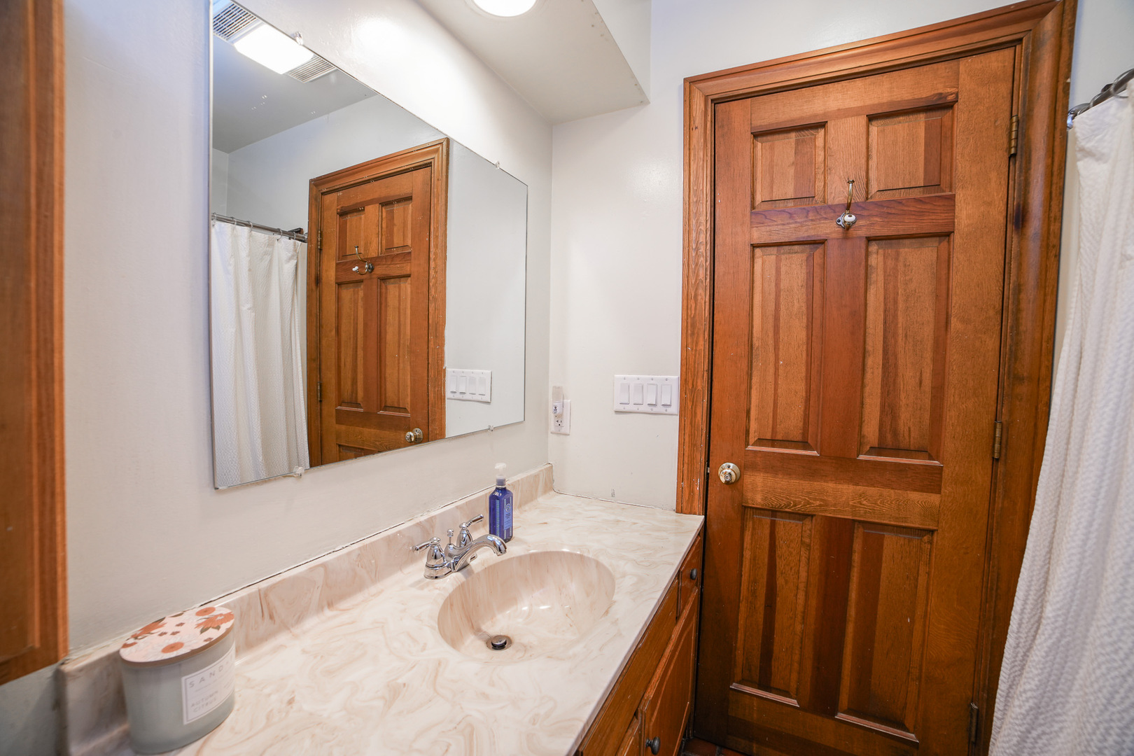 720 Periwinkle Turn Bourbonnais, IL 60914 - Photo 31 of 42 a bathroom with a sink and a mirror