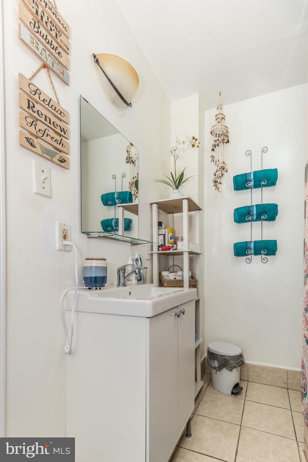 2245 Waterloo Street Philadelphia, PA 19133 - Photo 14 of 22 Gallery Image 14