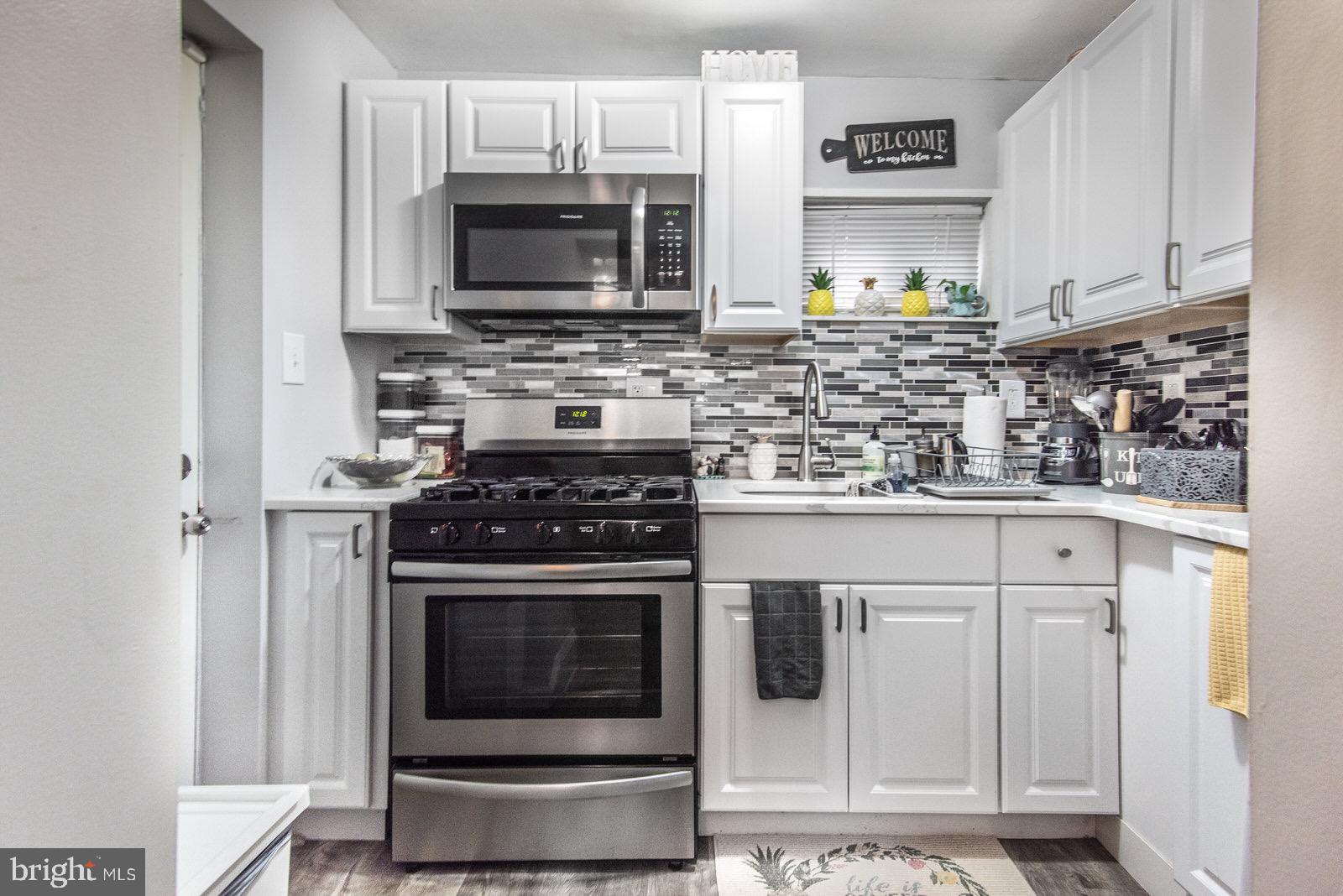 2245 Waterloo Street Philadelphia, PA 19133 - Photo 8 of 22 Gallery Image 8