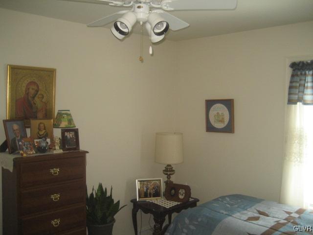 1210 Old Gate Road Northampton, PA 18067 - Photo 10 of 44 Gallery Image 10