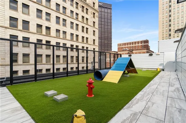 a picture of a black and white wall