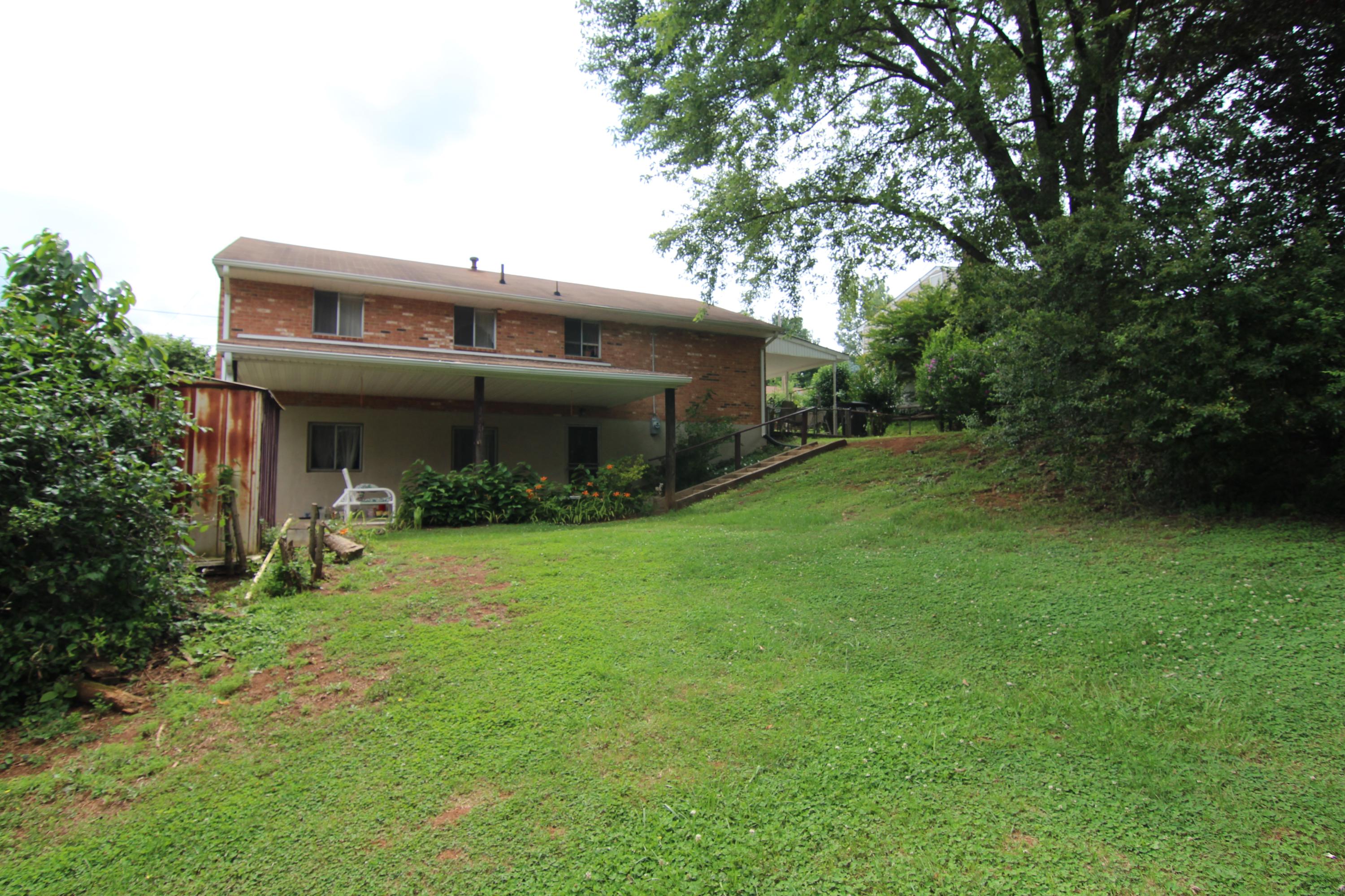 715 Ramada Road Vinton, VA 24179 - Photo 17 of 18 IMG_2379