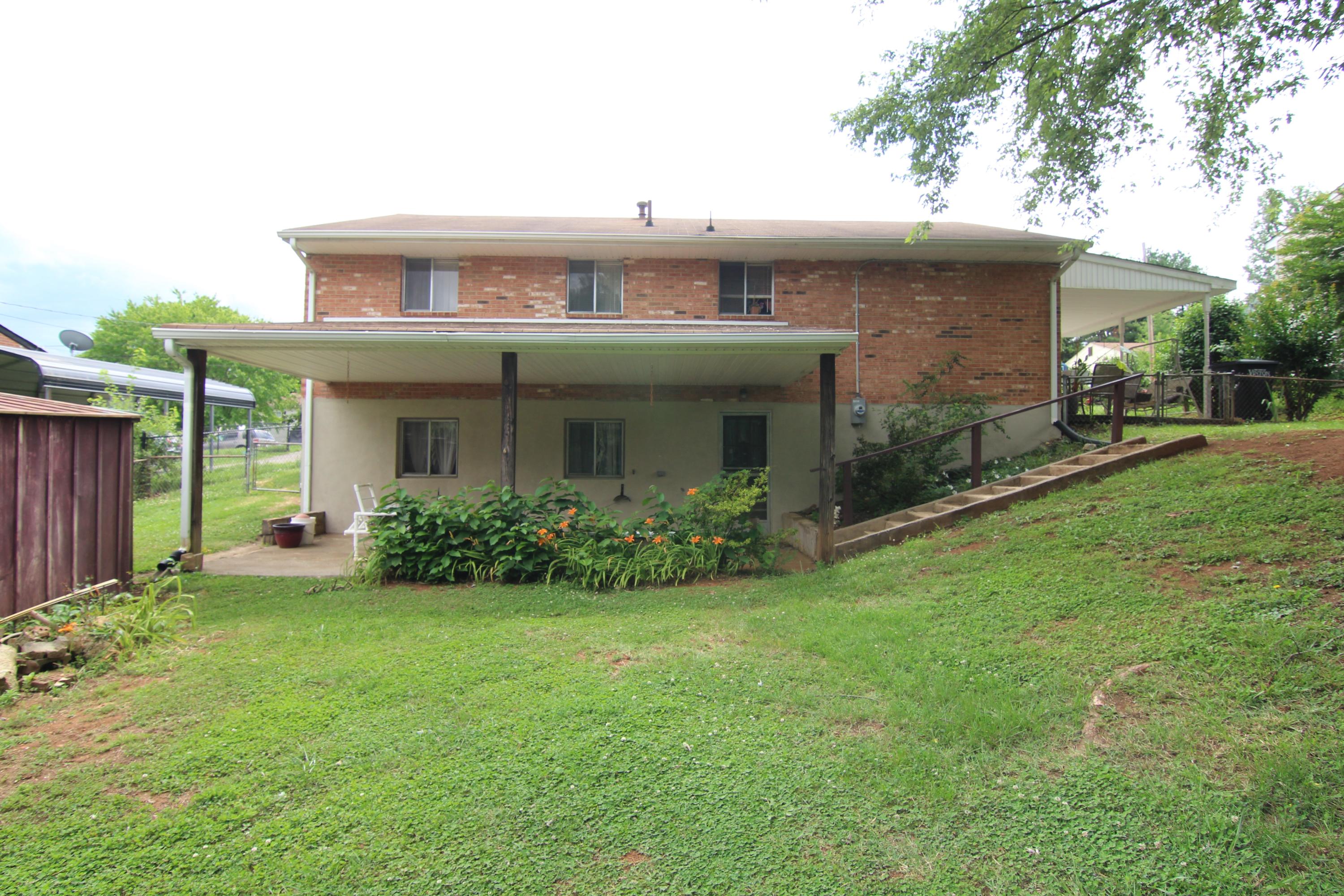 715 Ramada Road Vinton, VA 24179 - Photo 18 of 18 IMG_2380