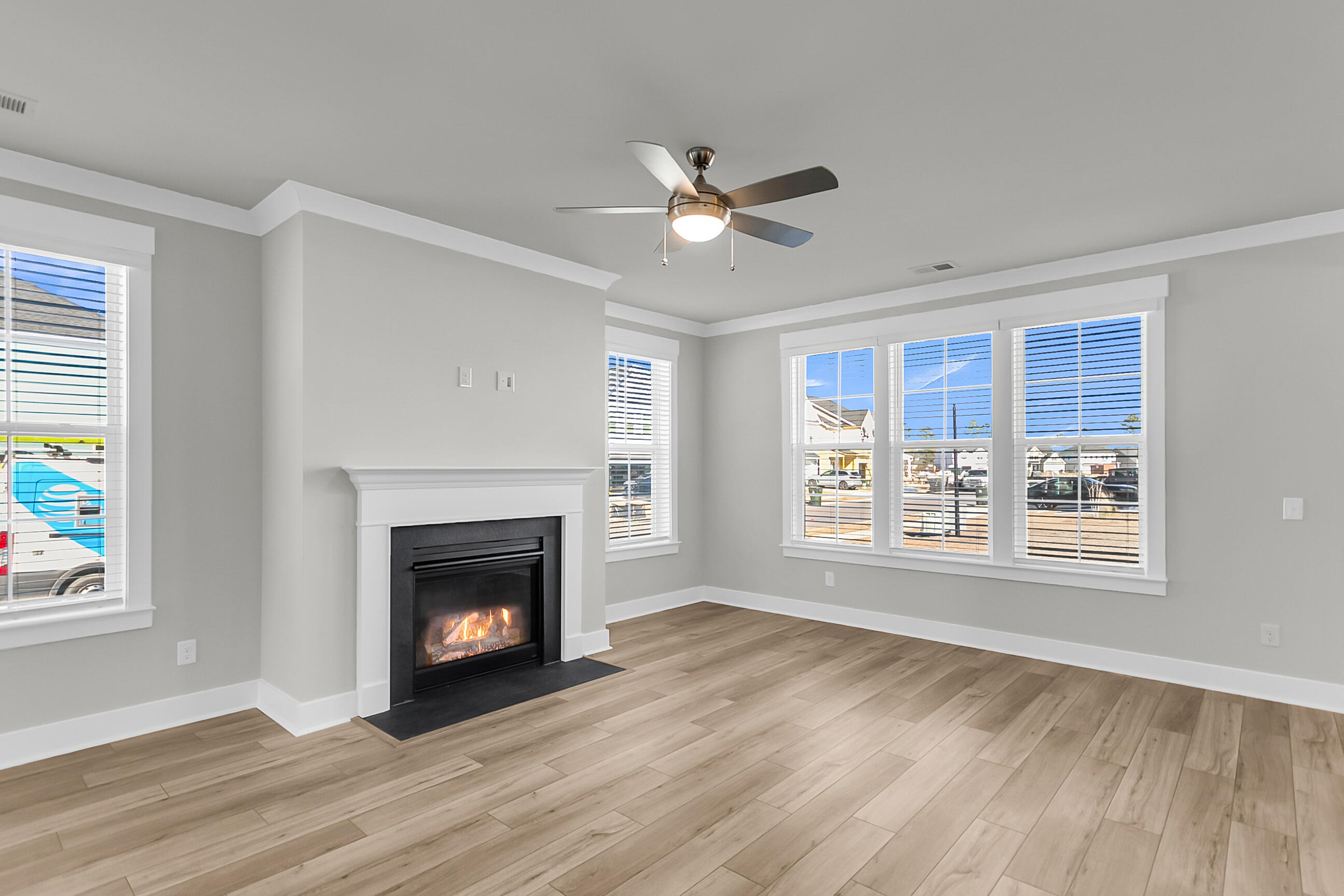 183 Grange Circle Summerville, SC 29486 - Photo 16 of 43 FMWeb18