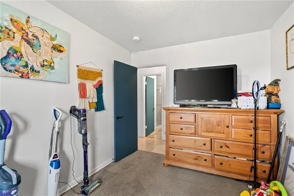 $295,000 | 11905 West 91st Terrace, Lenexa, KS 66215