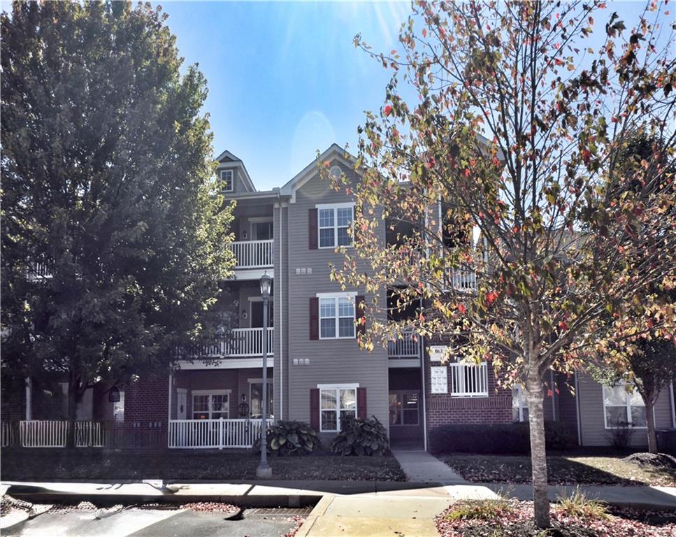 715 Stockton Ridge Cranberry Township, PA 16066 - Photo 2 of 27