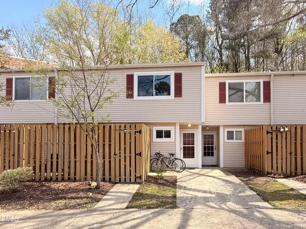 $254,900 | 220 Elizabeth Street, Unit A15, Chapel Hill, NC 27514
