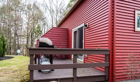$319,000 | 25 Balmoral Drive, Stratham, NH 03885