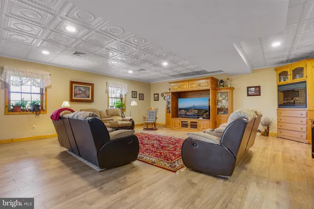 $750,000 | 239 Abishire Way, Chambersburg, PA 17201