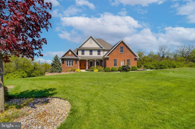 $729,900 | 239 Abishire Way, Chambersburg, PA 17201