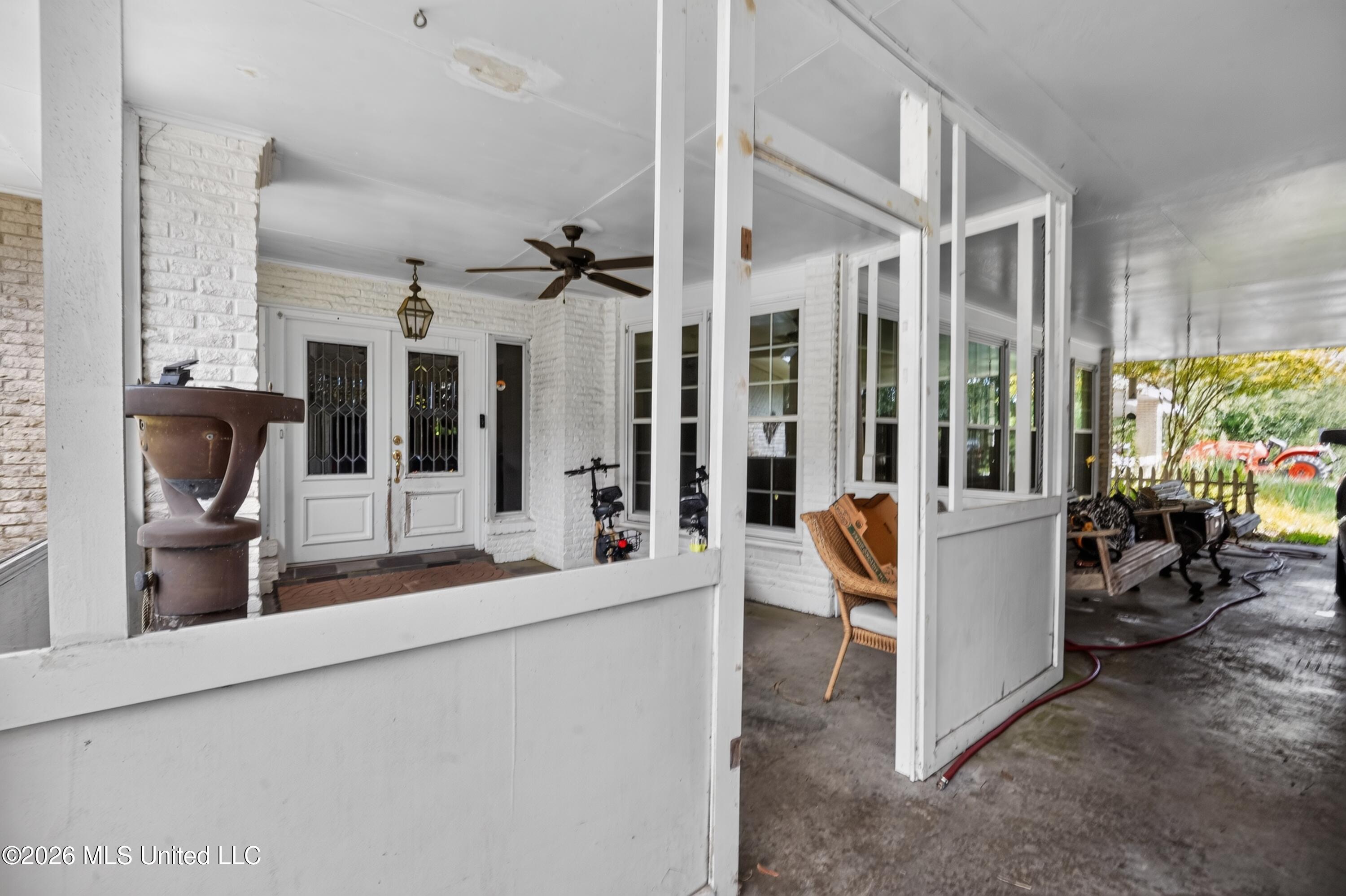 168 Davis Road Picayune, MS 39466 - Photo 20 of 73 20_168_Davis_Rd-Living_room-9250