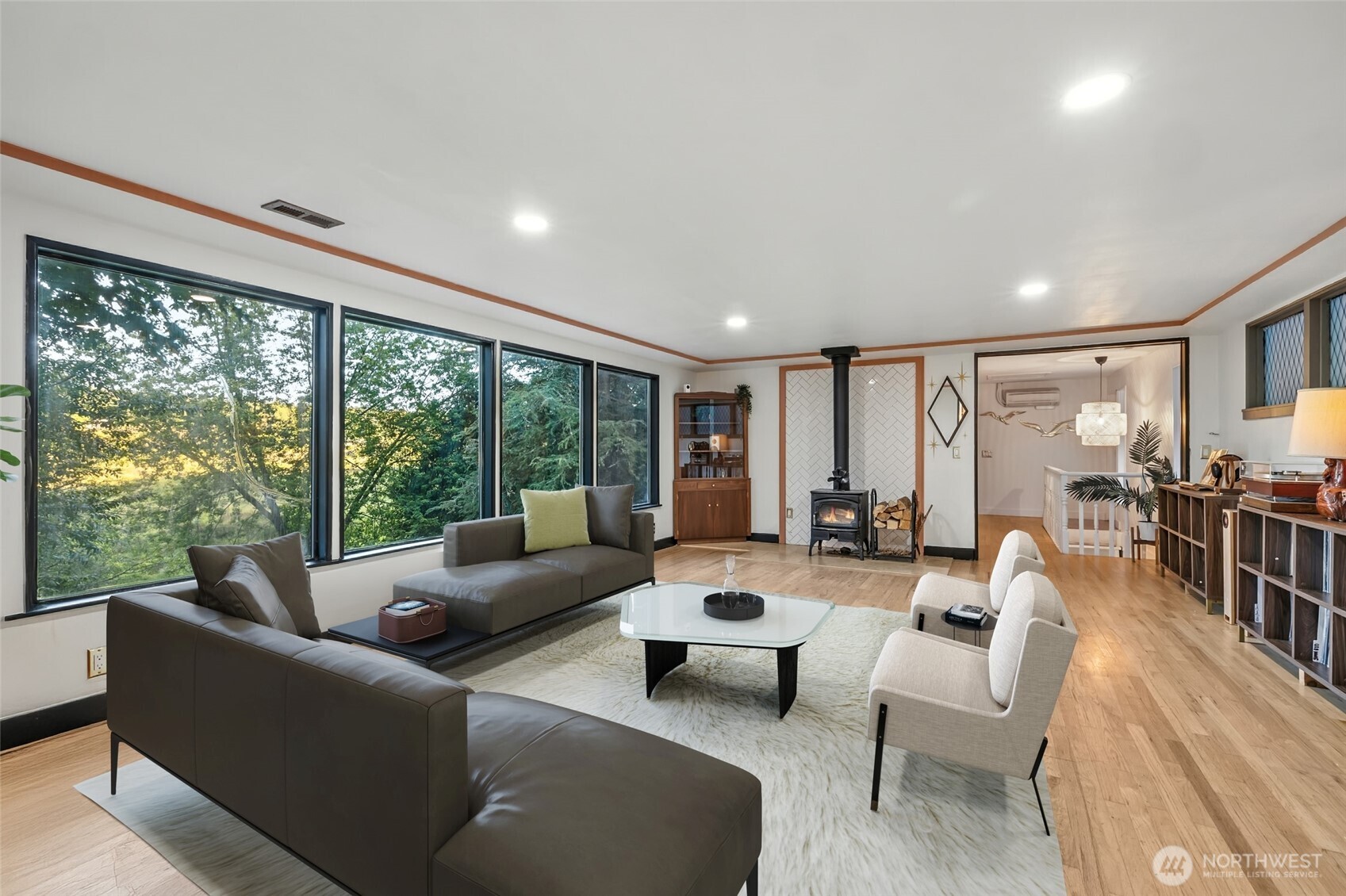 7119 Maxwelton Road Clinton, WA 98236 - Photo 8 of 37